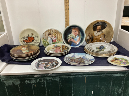 (2) BOXES W/ COLLECTOR PLATES