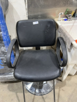 Salon chair