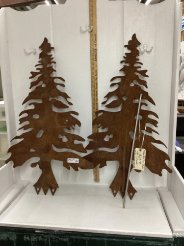 (2) METAL CHRISTMAS TREES W/ GROUND STAKES