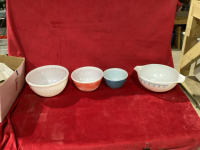 VINTAGE PYREX + FIREKING BOWLS