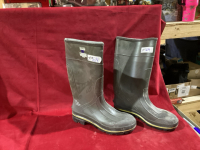 HONEYWELL STEEL TOE RUBBER BOOTS