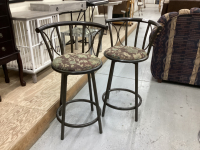 (2) METAL COUNTER HEIGHT STOOLS