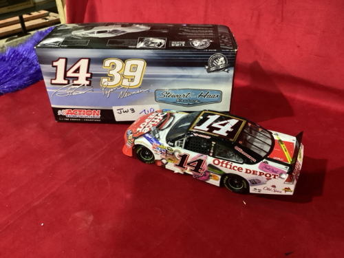 ACTION RACING - 1:24 SCALE STOCK CAR - STEWART HAAS - OFFICE DEPOT