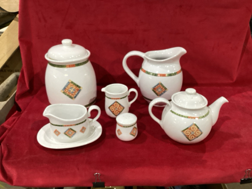 CORELLE STONEWARE TEAPOT, JUG, GRAVY BOAT, CREAMER,CANNISTER