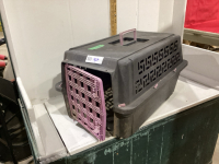 SMALL PET KENNEL