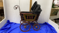 SMALL CARRIAGE DECOR PIECE