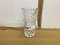 PINWHEEL CRYSTAL VASE