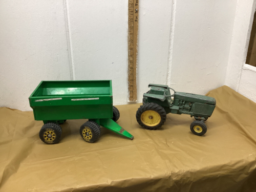 TONKA WAGON & OLD JD TRACTOR