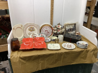 BOX W/ COLLECTIBLE ITEMS - SERVING DISHES, MISC PLATES, OLD FOUNTIAN PEN