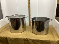 (2) STAINLESS STEEL STOCK POTS - ONLY ONE WITH A LID