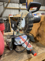 King Canada sliding compound mitre saw