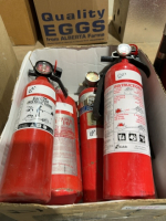 Box of 4 fire extinguishers