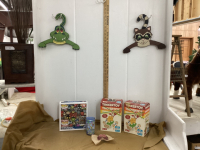 VINTAGE TINKER TOYS, (2) WOOD HANGERS, PUZZLE