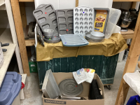 BOX OF BAKING ITEMS INCLUDING PAMPERED CHEF, NORDICWARE, BAKERS SECRET