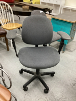 GREY OFFICE CHAIR