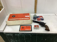 CROSMAN PEACMAKER 44 PELLGUN REVOLVER