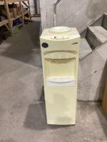 GARRISON WATER COOLER W/BOTTOM COOLER