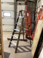 KELLER FIBREGLASS 6’ STEP LADDER