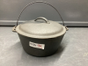 CAST DUTCH OVEN W/ HANDLE