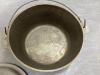 CAST DUTCH OVEN W/ HANDLE - 2