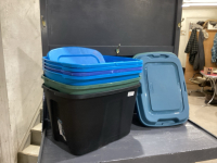 6 TOTES WITH LIDS