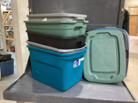 5 TOTES WITH LIDS