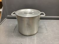 16 QRT BROWNE STOCK POT