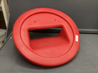 MAGNETIC GARBAGE CAN LID