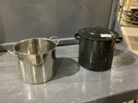 2 STOCK POTS- ONE HAS NO LID