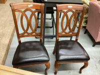 2 CHAIRS