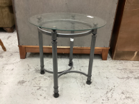 GLASS/METAL ROUND SIDE TABLE