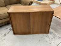 SLIDING DOOR CABINET