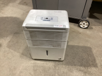 DEHUMIDIFIER 1 GALLON