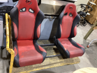 2 RACING SEATS