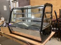 HEATED DISPLAY CASE - COMMERCIAL