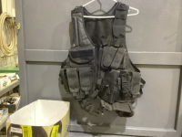 TACTICAL VEST