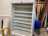 METAL LOCKING DISPLAY CABINET