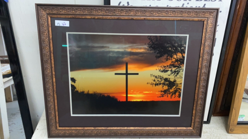 CROSS PICTURE