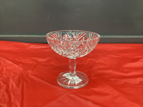 PINWHEEL CRYSTAL CANDY DISH 0N PEDESTAL STAND