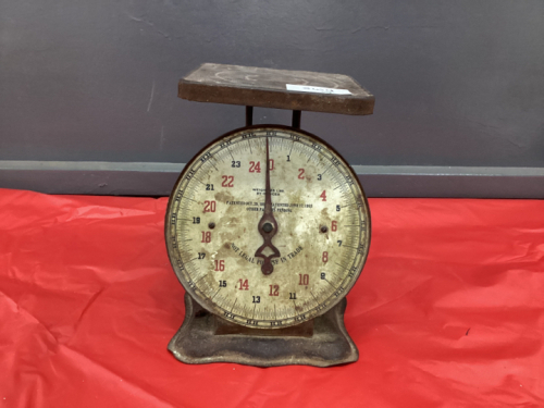 ANTIQUE SCALE