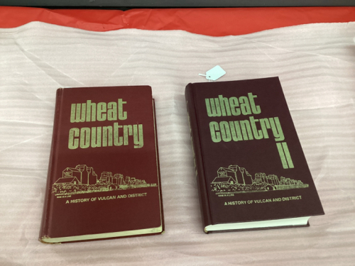 (2) "WHEAT COUNTRY" - VULCAN & DISTRICT HISTORY BOOKS - VOLLUMNS 1 & 2