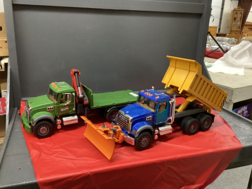 BRUDER PICKER TRUCK W/ TILT DECK & MACK DUMP TRUCK