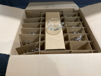 BOX WITH 12 GLASS TEA CUPS