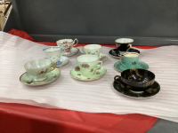 COLLECTION OF TEA CUP & SAUCERS