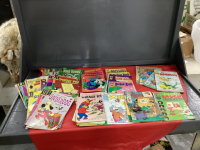 COLLECTION OF VINTAGE COMIC BOOKS