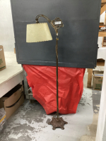 ANTIQUE FLOOR LAMP W/ RETRO SHADE