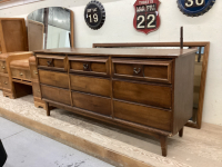 VINTAGE DRESSER W/ MIRROR