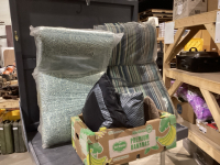 2 LOUNGE CHAIR CUSHION + THROW PILLOWS