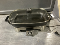OSTER ELECTRIC FRYPAN/ROASTER