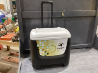 WHEELED COOLER